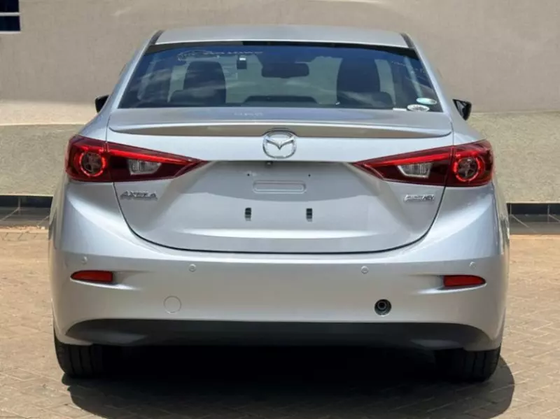 Mazda Axela    - 2018