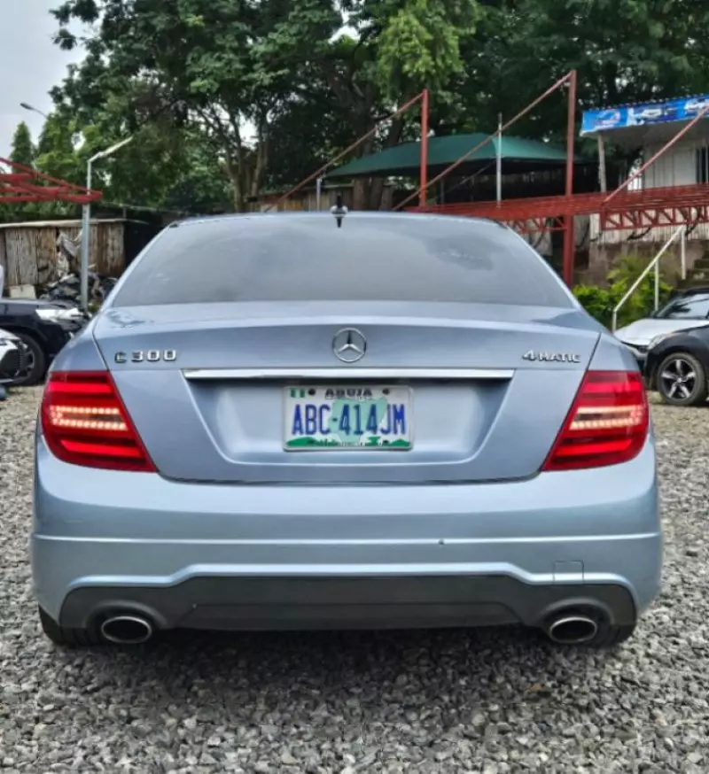 Mercedes-Benz C 300   - 2013