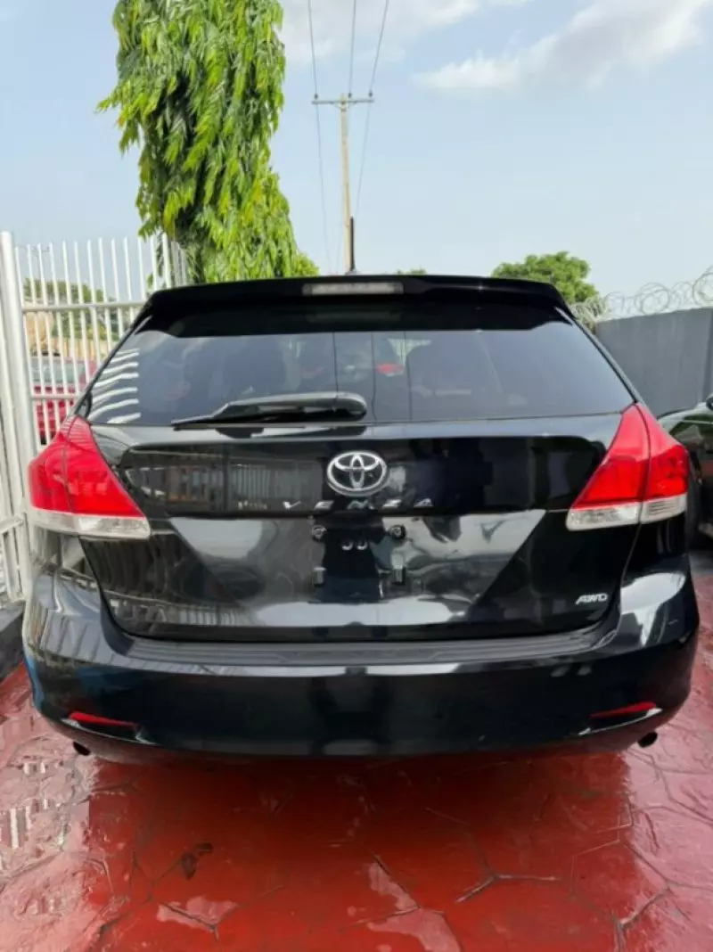 Toyota Venza   - 2010