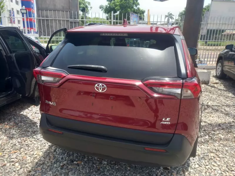 Toyota RAV 4   - 2020