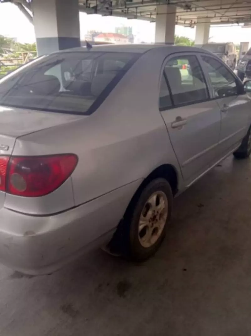 Toyota Corolla   - 2013