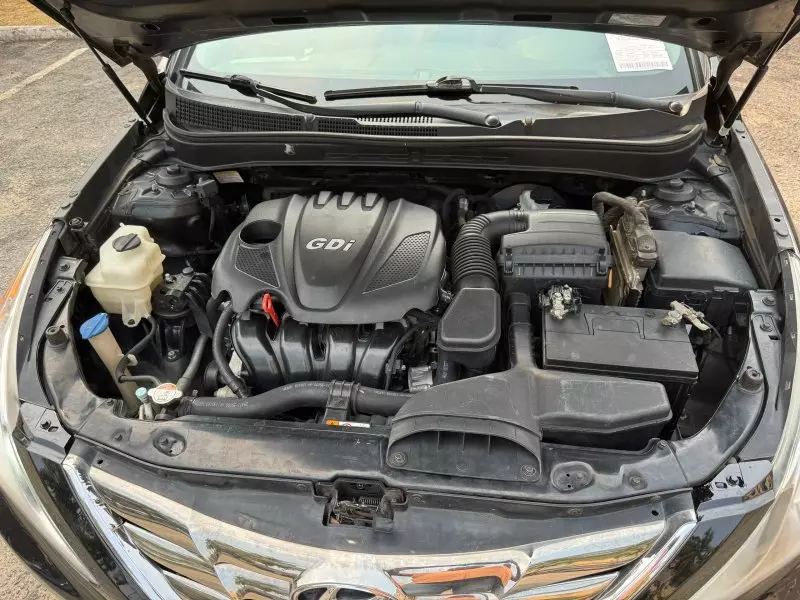 Hyundai Sonata   - 2013