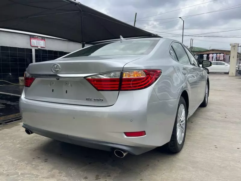 Lexus ES 350   - 2013