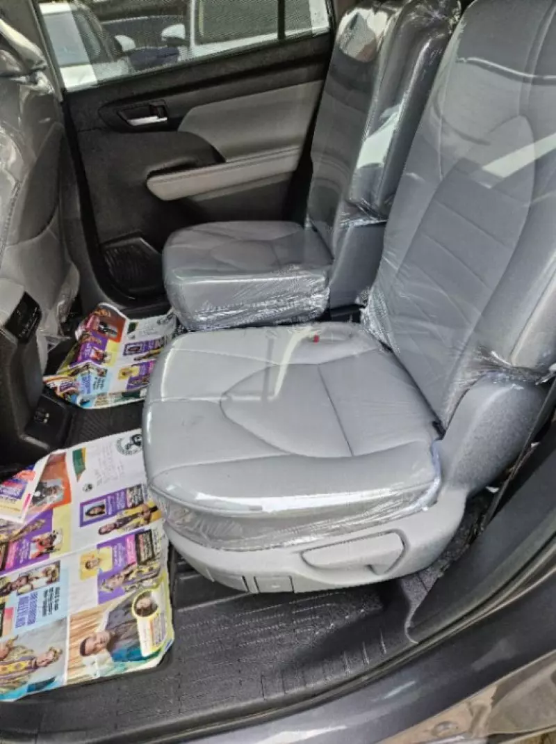 Toyota Highlander   - 2020