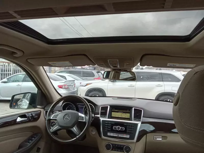 Mercedes-Benz ML 350   - 2012