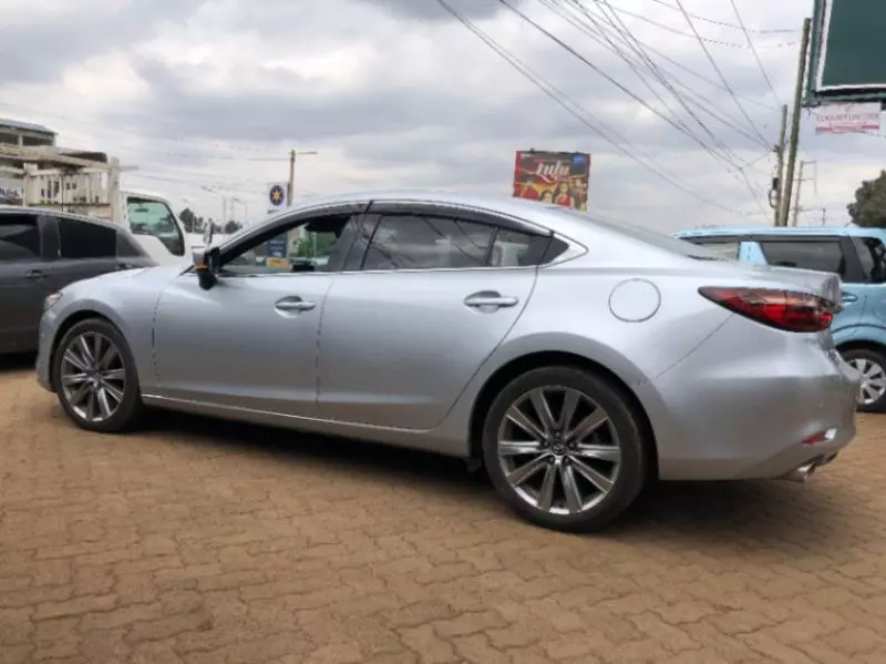 Mazda Atenza    - 2018