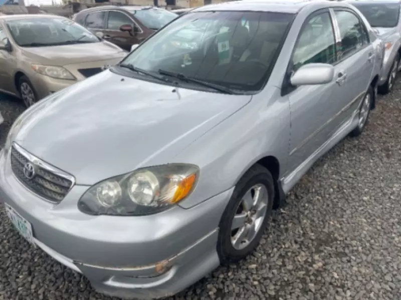 Toyota Corolla   - 2006