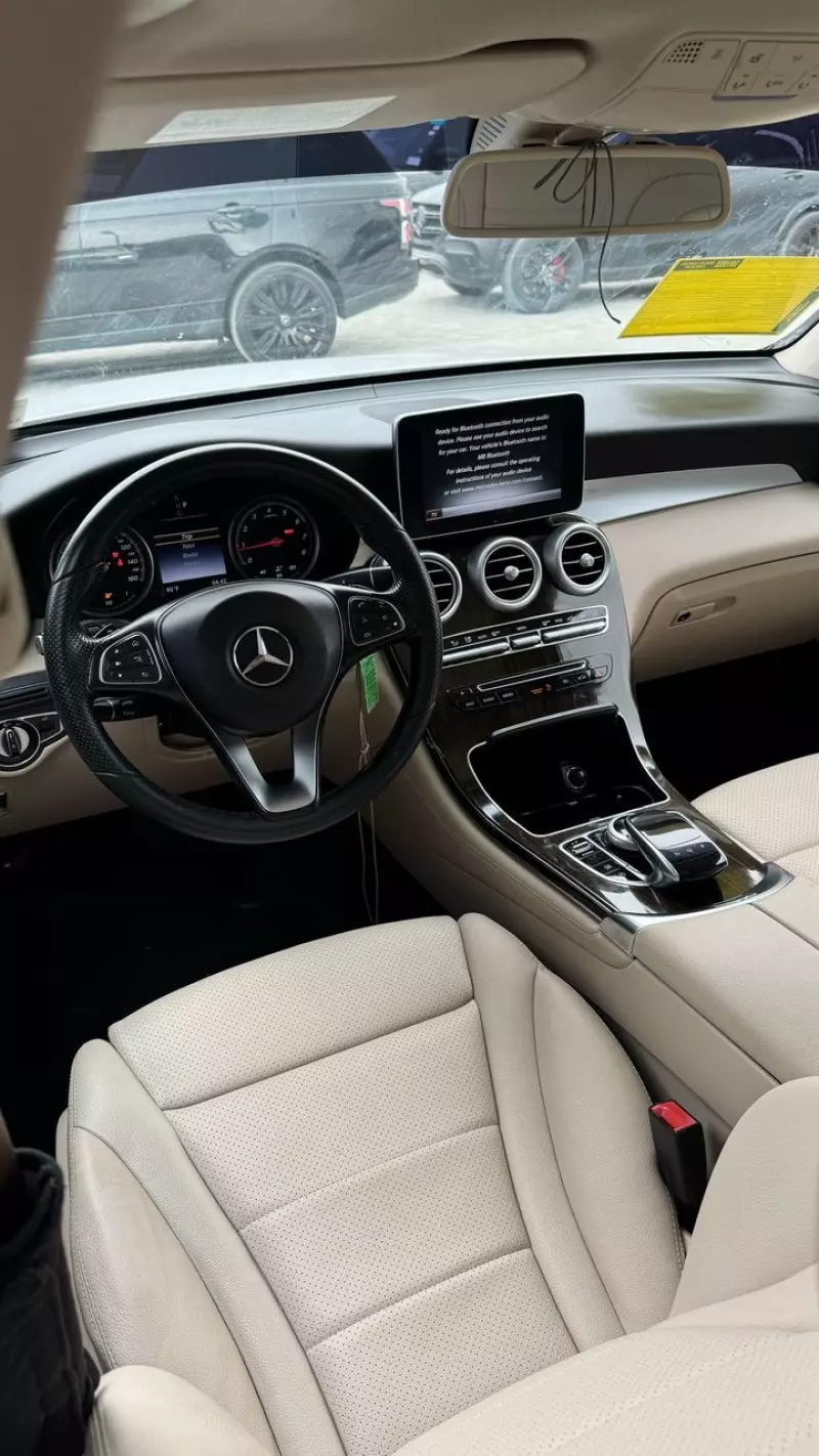 Mercedes-Benz GLC 300   - 2016
