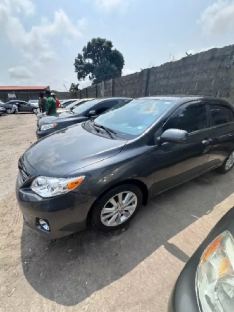 Toyota Corolla   - 2013