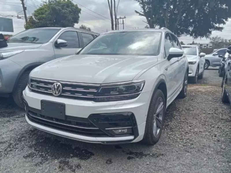 Volkswagen Tiguan   - 2018