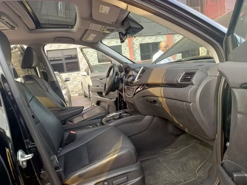 Honda Pilot   - 2017