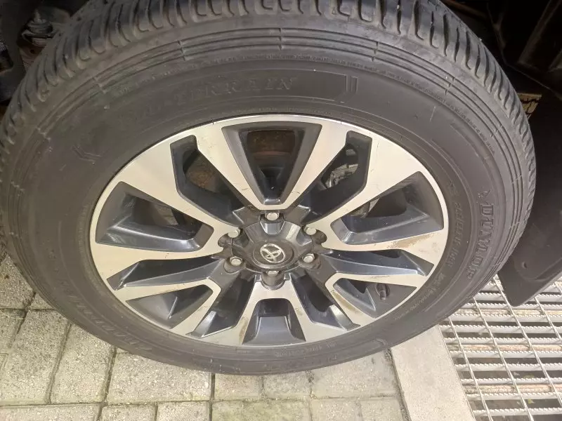 Toyota Land Cruiser Prado   - 2023