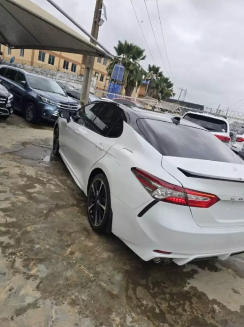 Toyota Camry   - 2020