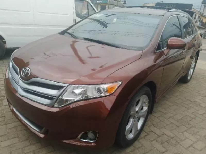 Toyota Venza   - 2010