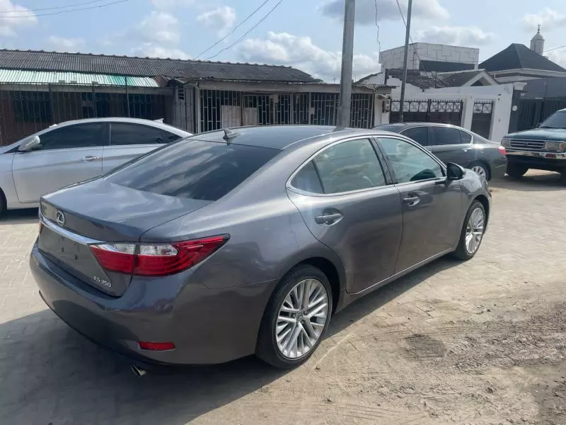 Lexus ES 350   - 2013