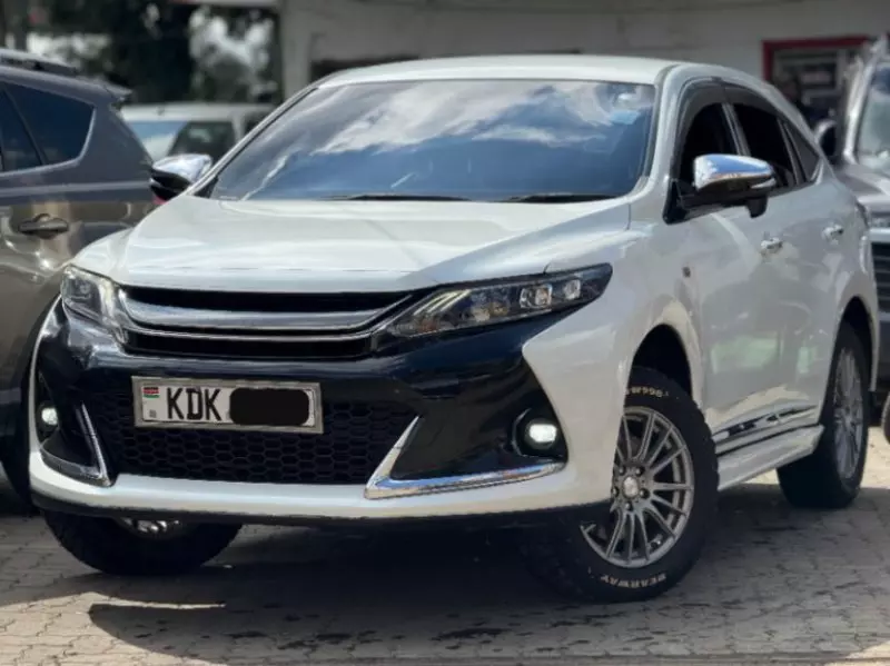 Toyota Harrier   - 2015