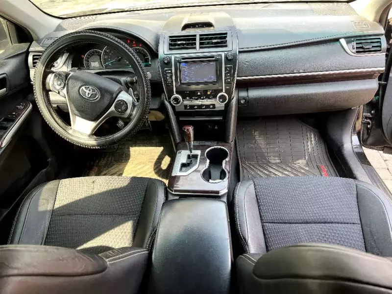 Toyota Camry   - 2012