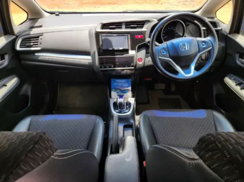 Honda Fit Hybrid    - 2017