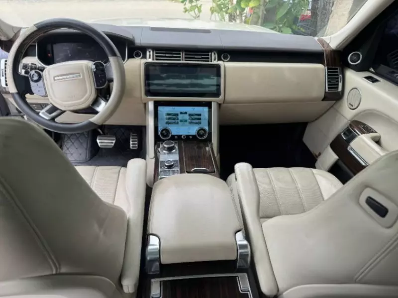 RANGE ROVER HSE LR4   - 2015