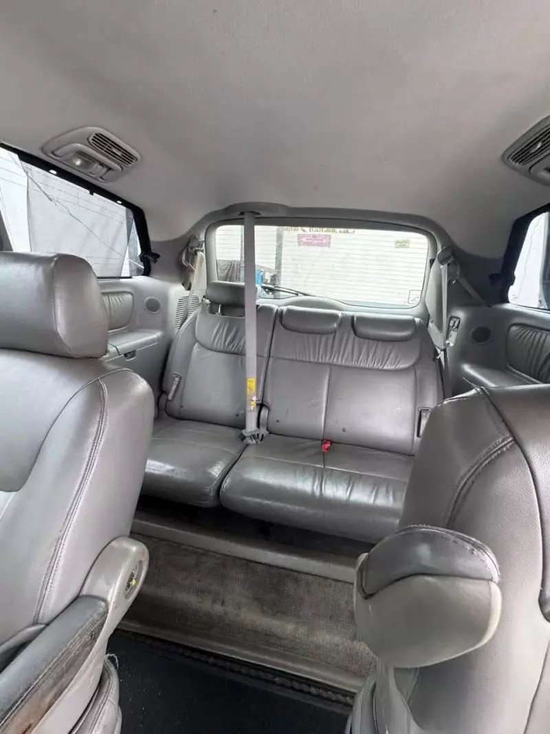 Toyota Sienna   - 2006
