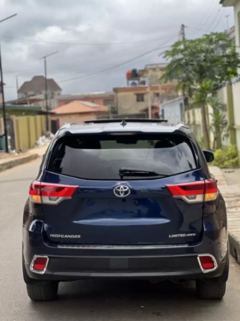 Toyota Highlander - 2016