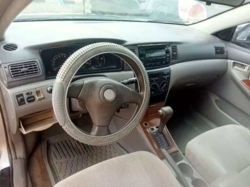 Toyota Corolla   - 2003