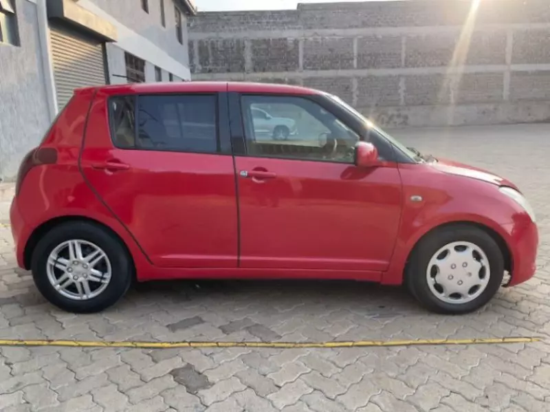 SUZUKI Swift RS   - 2005