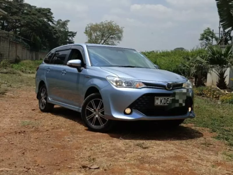 Toyota Fielder hybrid    - 2016