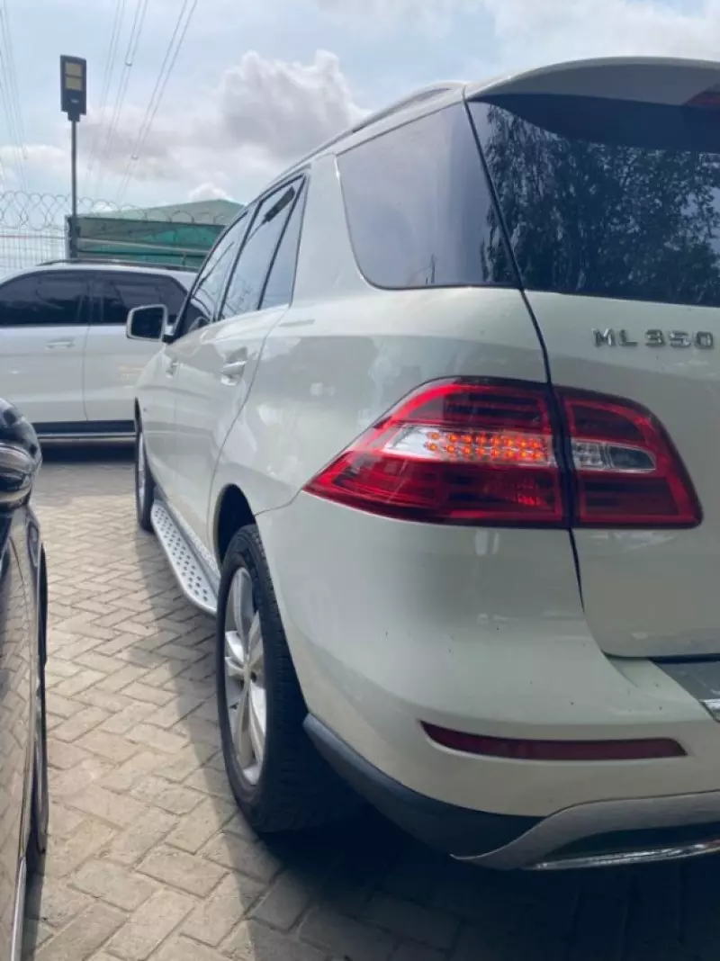 Mercedes-Benz ML 350   - 2012