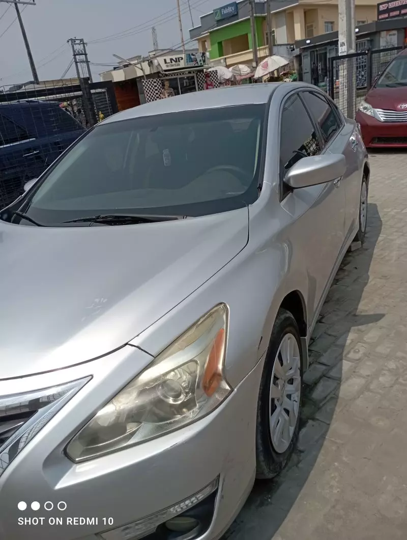 Nissan Altima   - 2015