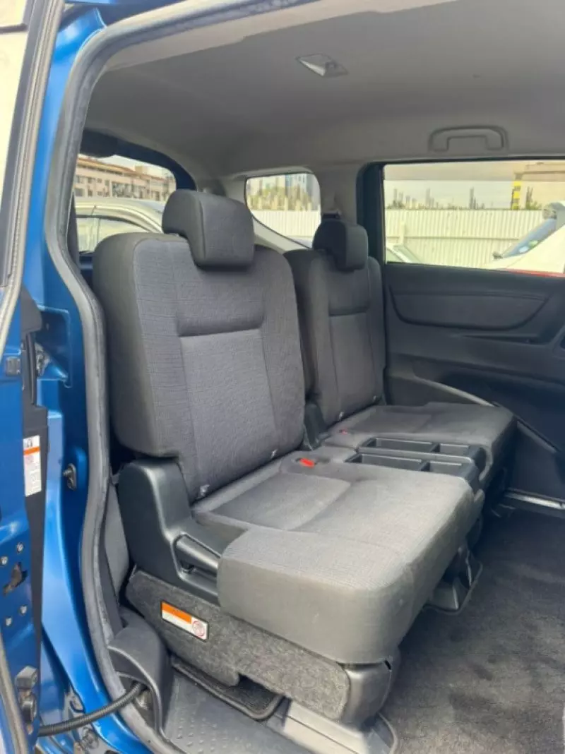 Toyota Sienta   - 2018