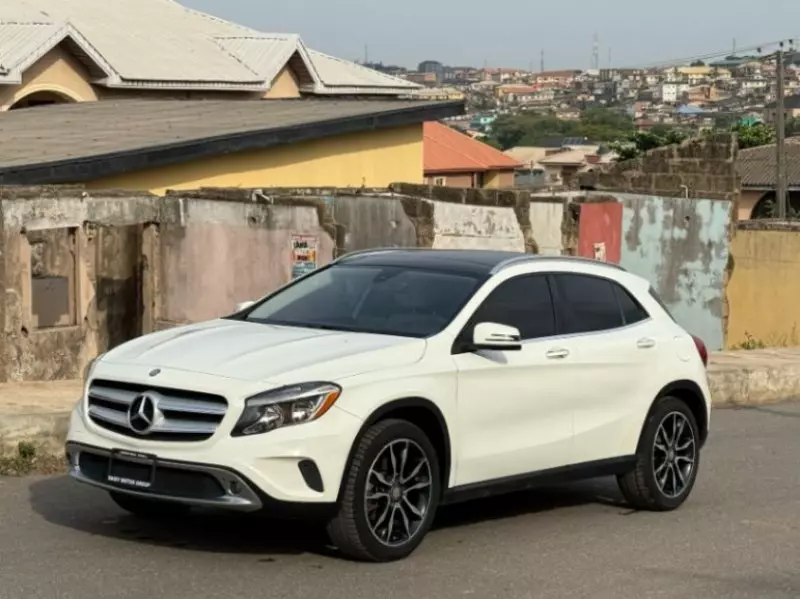 Mercedes-Benz GLA 250   - 2016