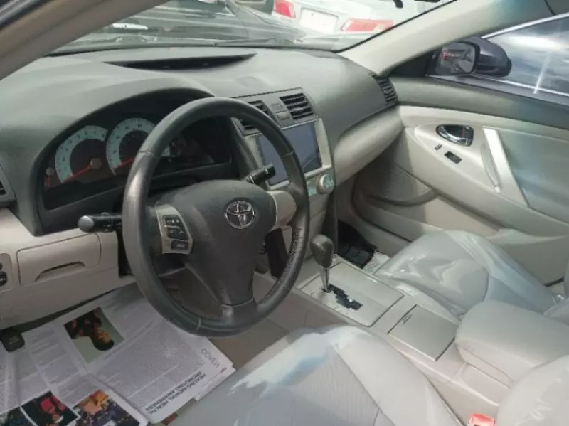 Toyota camry   - 2009