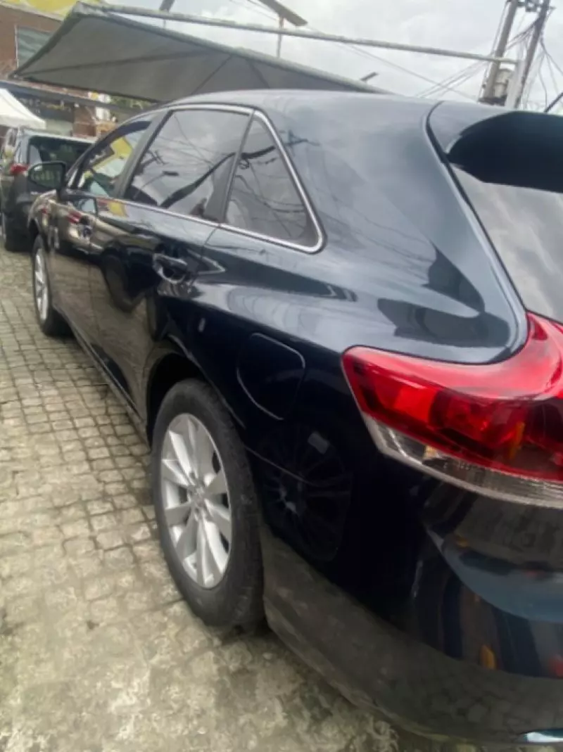 Toyota Venza   - 2013