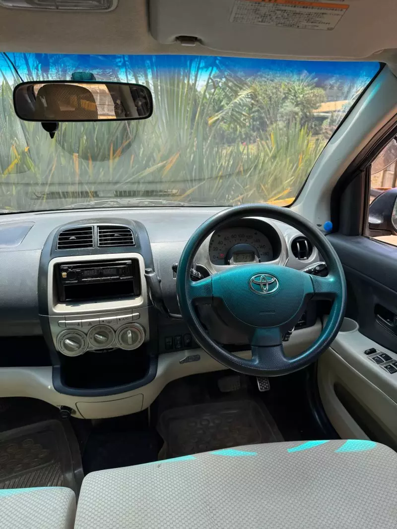 Toyota Passo   - 2009