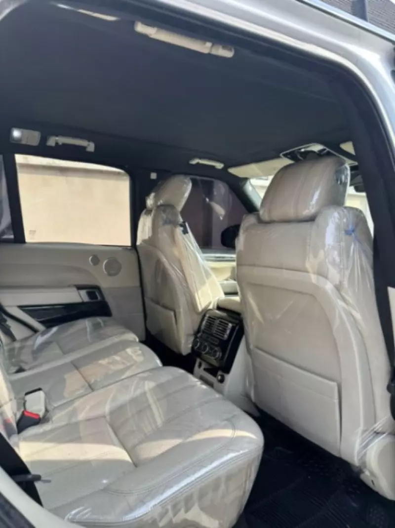 RANGE ROVER Bespoke    - 2020