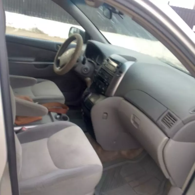 Toyota Sienna   - 2007