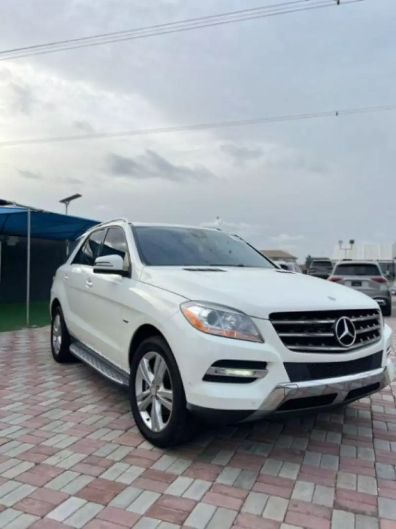 Mercedes-Benz ML 350   - 2012