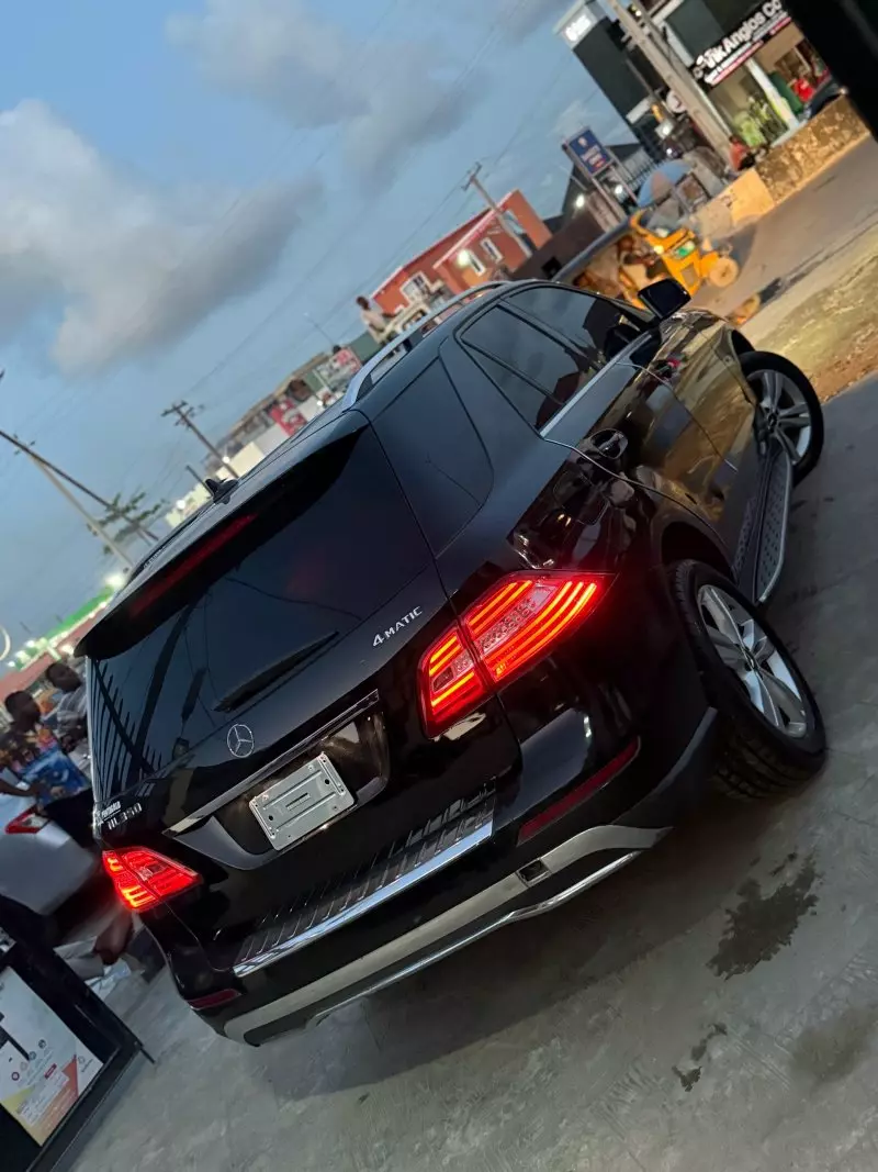 Mercedes-Benz ML 350   - 2012