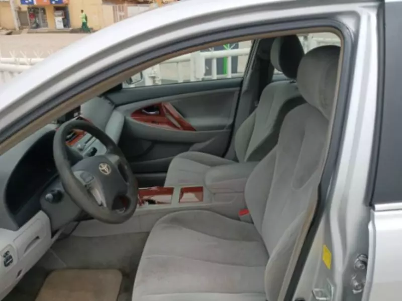 Toyota Camry   - 2011