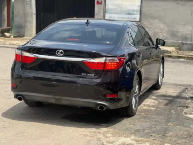 Lexus ES 350   - 2013