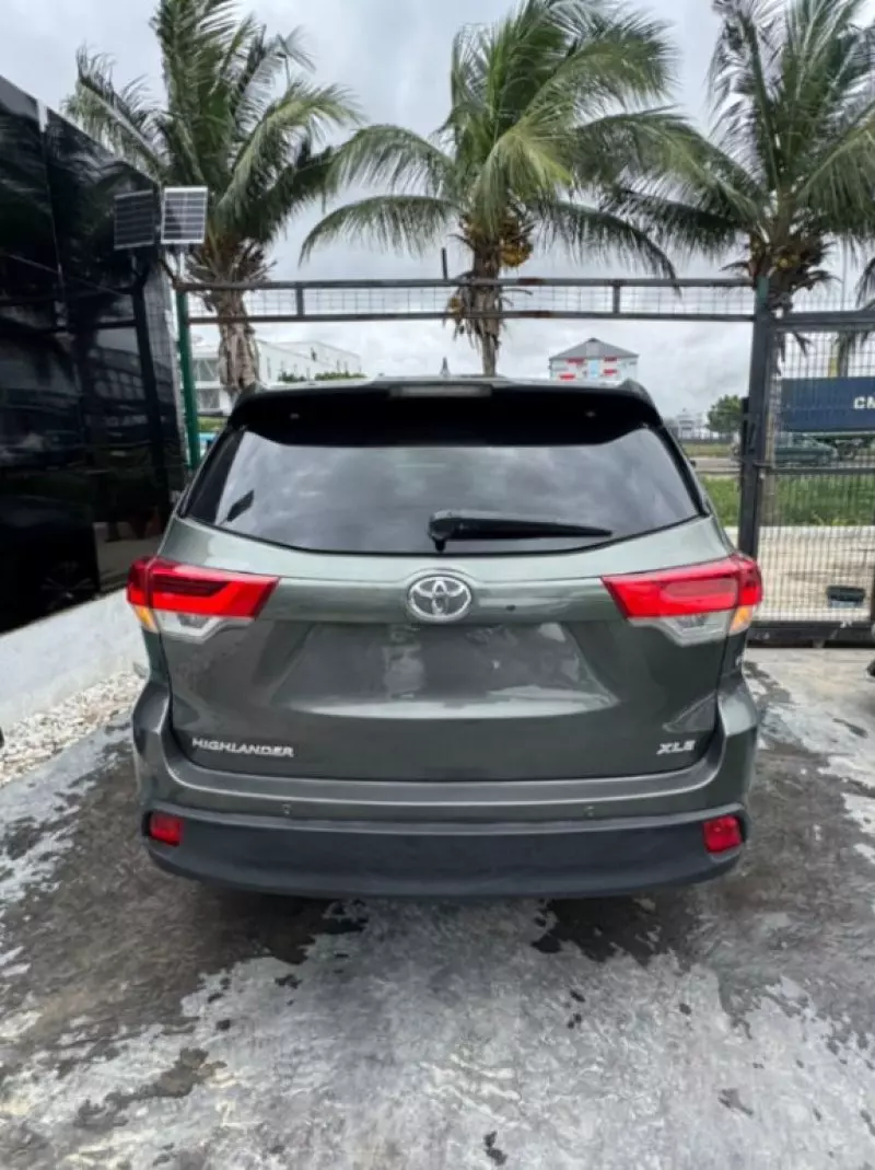 Toyota Highlander - 2017