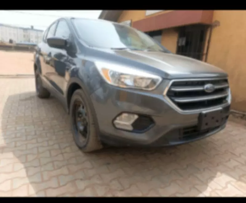 Ford Escape   - 2017