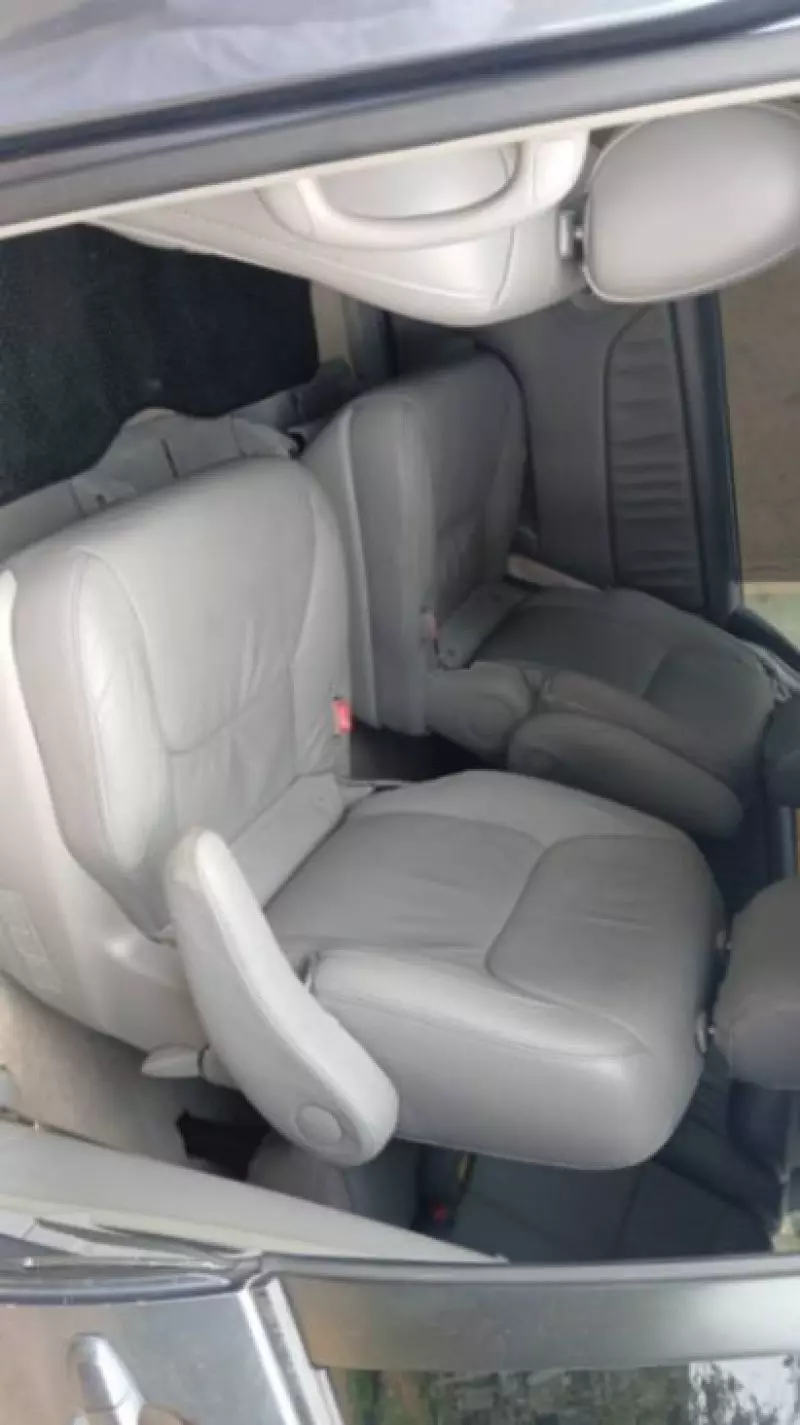 Toyota Sienna   - 2008