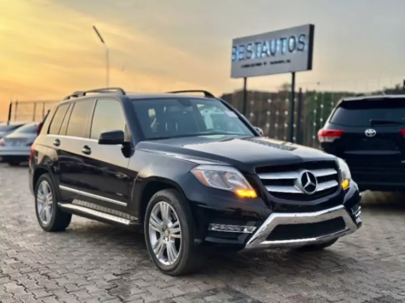Mercedes-Benz GLK 350   - 2014