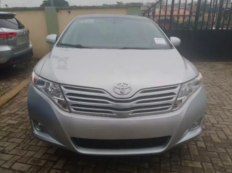 Toyota Venza   - 2013