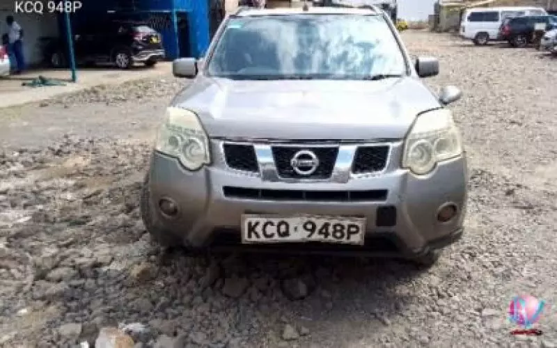 Nissan X-TRAIL - 2011