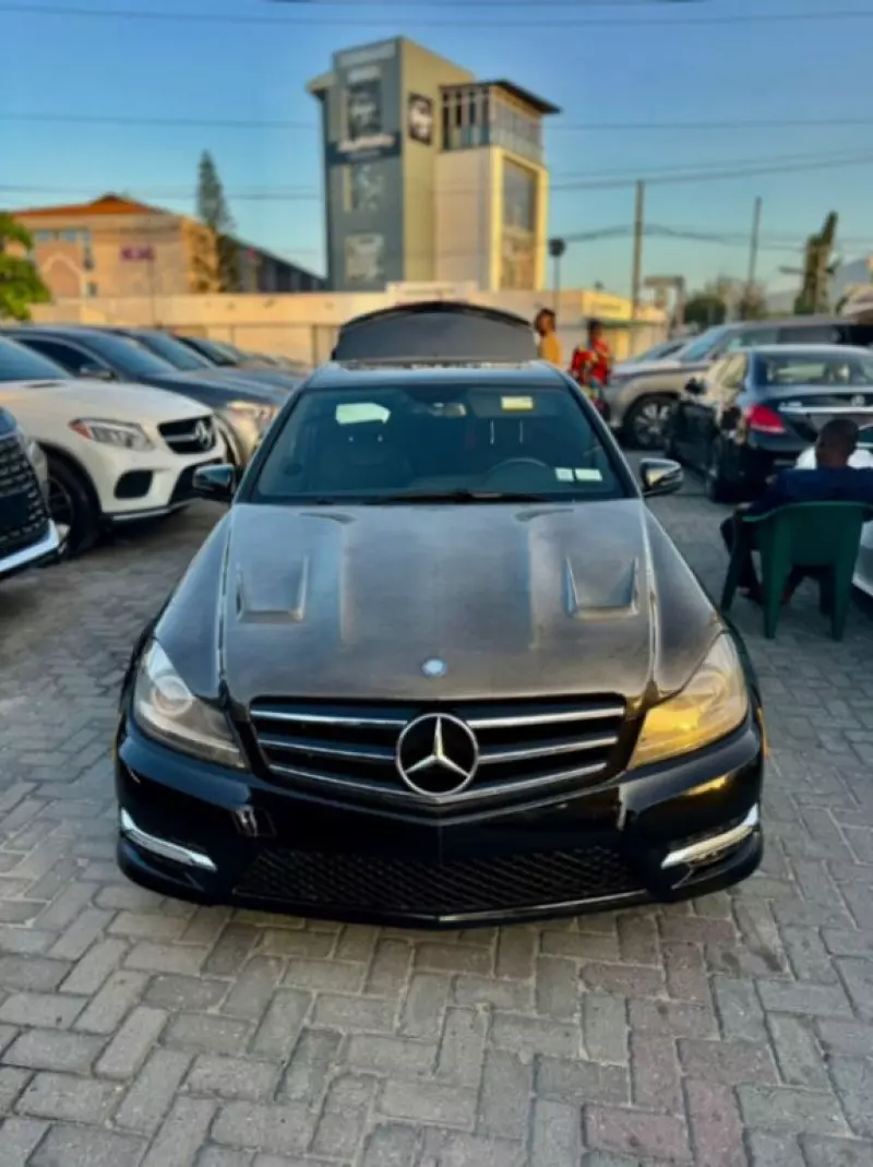 Mercedes-Benz C 300   - 2013