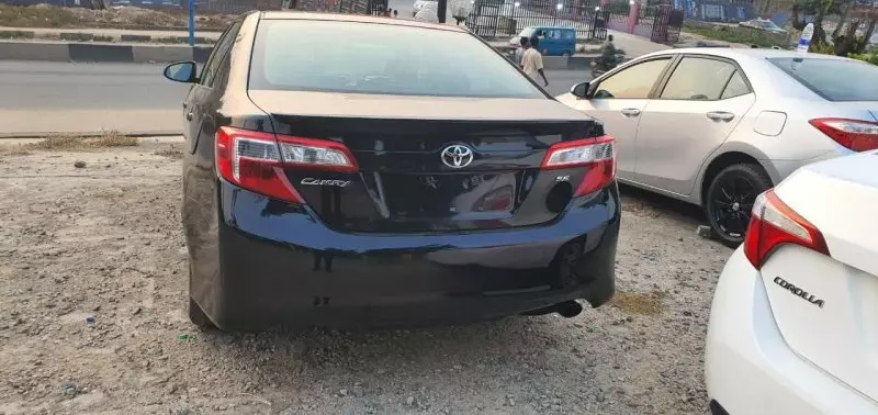 Toyota Camry   - 2013