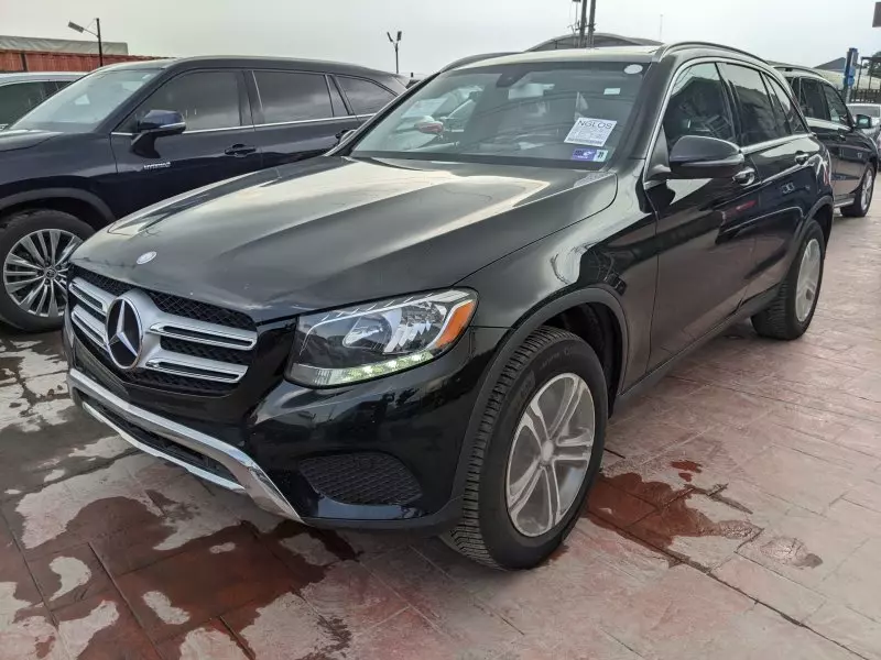 Mercedes-Benz GLC 300   - 2016